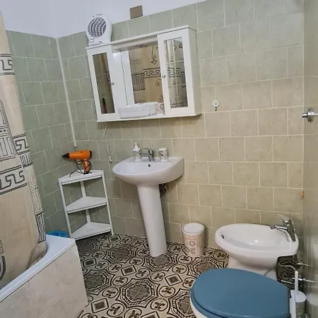 公寓 Vicino Metro C *