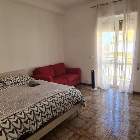 公寓 Vicino Metro C