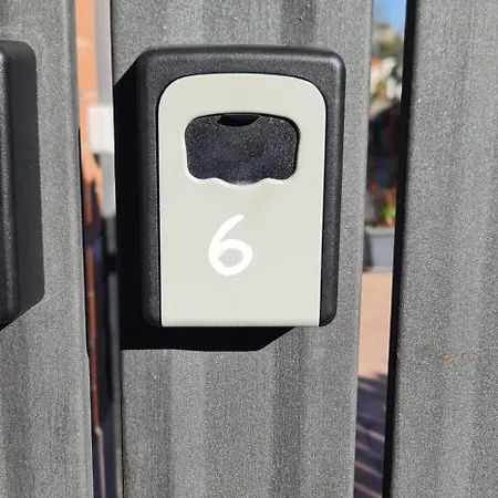 公寓 Vicino Metro C