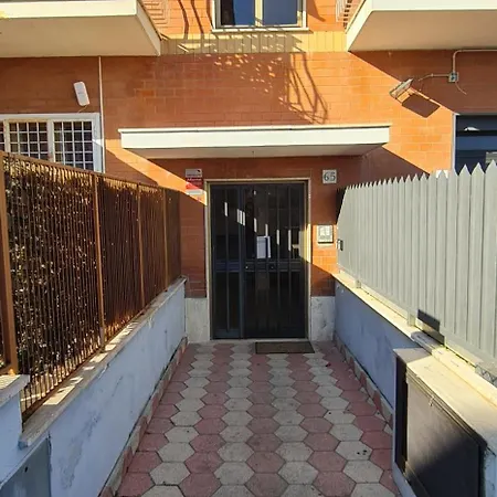 Vicino Metro C * 罗马