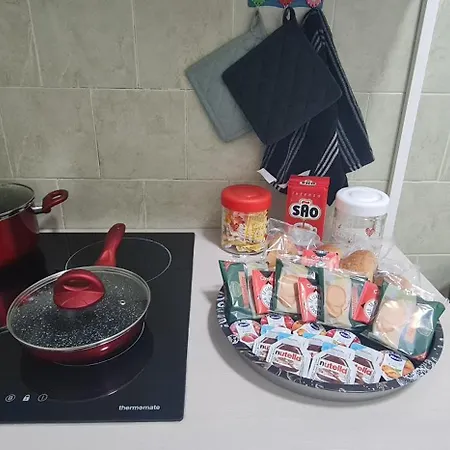 公寓 Vicino Metro C *