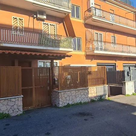Vicino Metro C Appartement